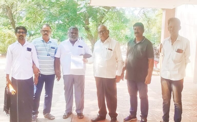 விஷ்வ ஹிந்து பரிஷத் மாநிலத் தலைவர் இராமகிருஷ்ணன் ஒட்டன்சத்திரத்தில் நடைபெற்ற குண்டு வெடிப்பு சம்பந்தமாக தீவிர விசாரணைக்கு புகார் மனு