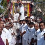 எம்ஜிஆர் 37 - வது நினைவு நாளை முன்னிட்டு அதிமுக சார்பில் மாலை அணிவித்து மரியாதை செலுத்தப்பட்டது.