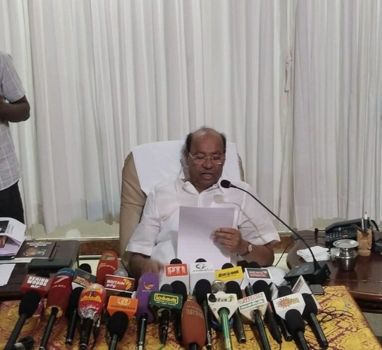 அம்பேத்கர் மீது திமுகவுக்கு மரியாதை இருந்தால் அரசின் திட்டங்களுக்கு அவரது பெயரைச் சூட்டுவதற்கு திமுக அரசு தயாரா?