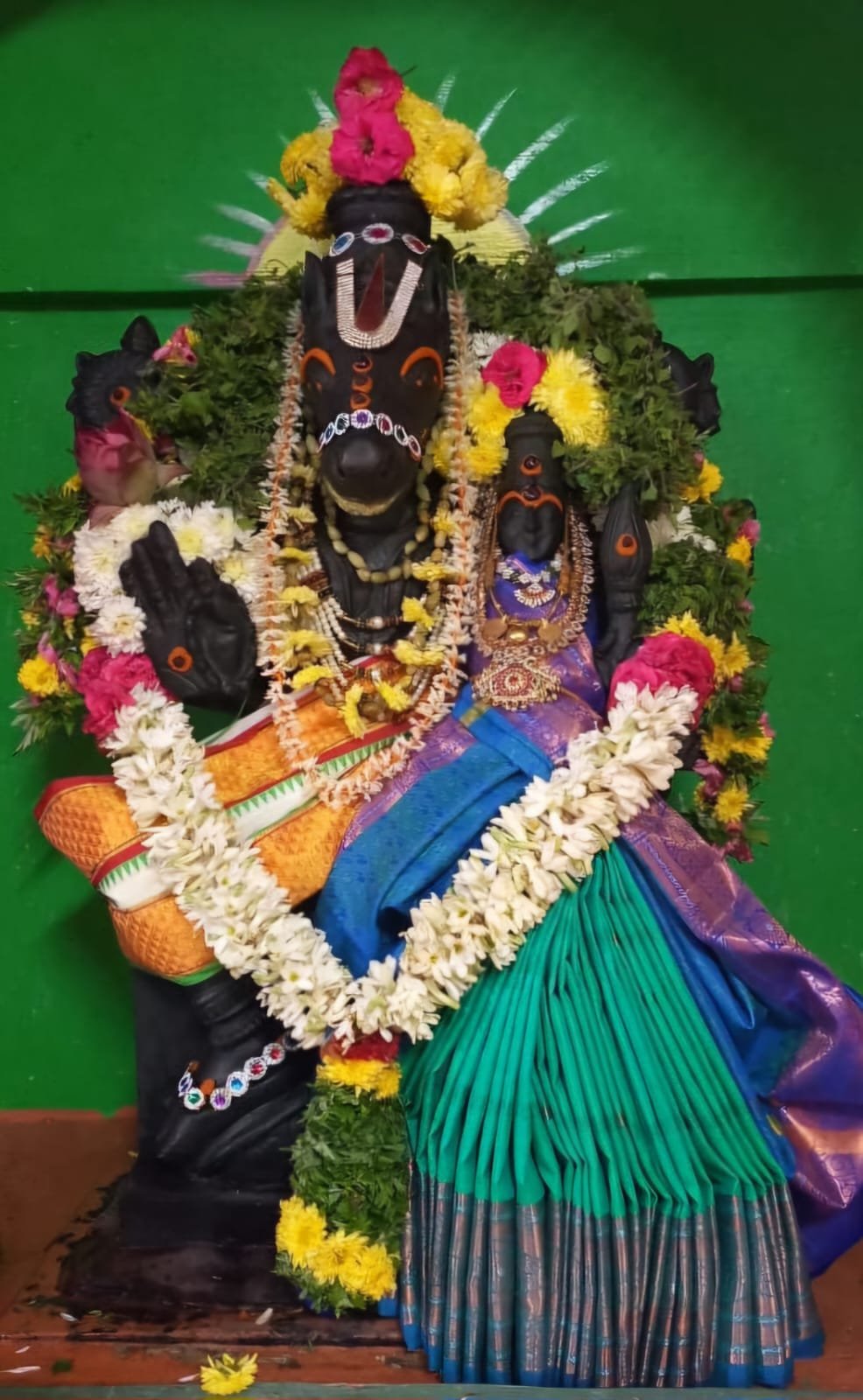 லட்சுமி ஹயக்ரீவருக்கு சிறப்பு பூஜை
