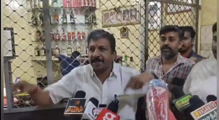 திண்டுக்கல் மேற்கு மாவட்ட பாஜக தலைவர் கனகராஜ் செய்தியாளர்களை சந்தித்தார்.