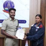 மாநில அளவில் நடைபெற்ற தடகள போட்டிகளில் வெற்றி பெற்ற பெண் உதவி ஆய்வாளரை நேரில் பாராட்டிய கன்னியாகுமரி மாவட்ட காவல் கண்காணிப்பாளர்.