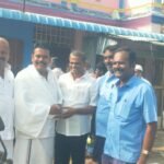 சோழவந்தான் பேரூராட்சி தலைவருக்கு பிறந்தநாள் வாழ்த்து தெரிவித்த தொமுச நிர்வாகிகள்