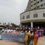 ஜோத்தம்பட்டி ஊராட்சியை கணியூர் பேரூராட்சியுடன் இணைக்க பொதுமக்கள் எதிர்ப்பு.! மாவட்ட ஆட்சியரை நேரில் சந்தித்து கோரிக்கை.!