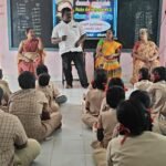 கந்தர்வக்கோட்டை கோட்டை அருகே ஸ்டீபன் ஹாக்கிங் பிறந்த தினத்தை முன்னிட்டு வினாடி வினா போட்டி.