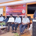 கீழக்கரை சதக் பாலிடெக்னிக் கல்லூரியில் தொழில் திறன் பயிற்சி தொடக்கவிழா நடைபெற்றது.