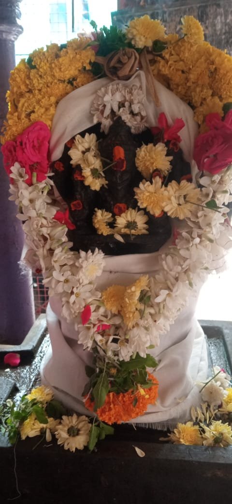 நரசிம்ம ருக்கு சுவாதி நட்சத்திர அபிஷேகம் நடைபெற்றது.