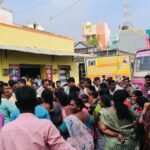 பெண்கள் சாலை மறியல்