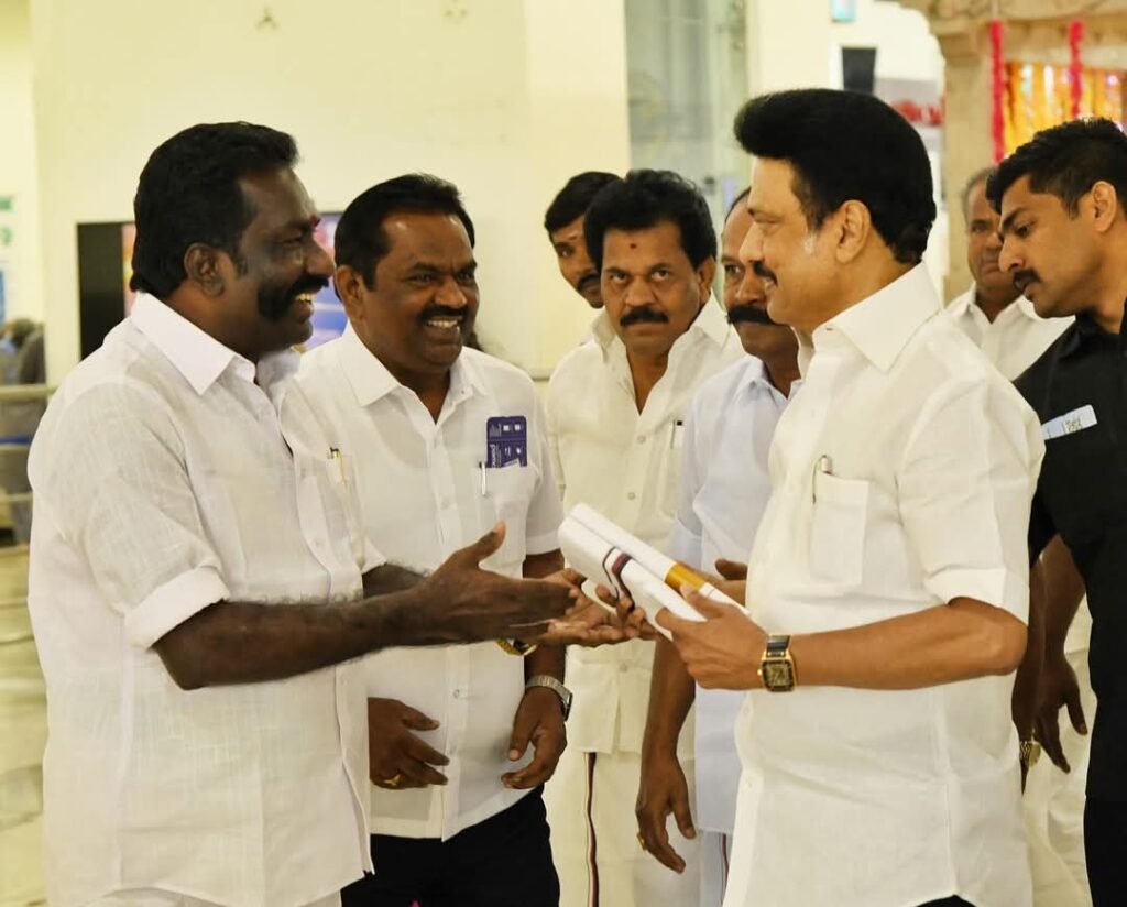 மதுரையில் தமிழக முதல்வரை மரியாதை நிமித்தமாக சந்தித்த முன்னாள் திருமங்கலம் எம்.எல்.ஏ.