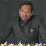 வழக்கறிஞருக்கு படித்துவிட்டு வரும் 10 பேரில் 7 பேர் அதற்கான தகுதி இல்லாமல் தான் இருக்கிறார்கள் என்பது நிதர்சனம்!