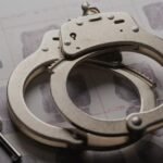 கொடைரோடு அருகே காரில் தப்பி சென்ற ரவுடிகளை மதுரை மாநகர காவல் ஆணையர் தனிப்படை போலீசார் சேசிங் செய்யும் போது ரவுடிகளின் கார் சென்டர் மீடியனில் மோதி விபத்து, ஒரு ரவுடி படுகாயம் - திண்டுக்கல் அரசு மருத்துவமனையில் அனுமதி