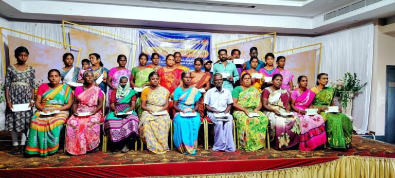 பாரிவள்ளல் அறக்கட்டளை நலநிதி உதவிகள் வழங்கப்பட்டன.