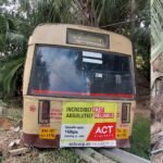 சோழவந்தான் அருகே அதிவேகமாக இயக்கிய தற்காலிக ஓட்டுனர் அரசு பேருந்து கட்டுப்பாட்டு இழந்து 10 அடி பள்ளத்தில் விழுந்ததில் 20க்கும் மேற்பட்ட பயணிகள் பலத்த காயம்