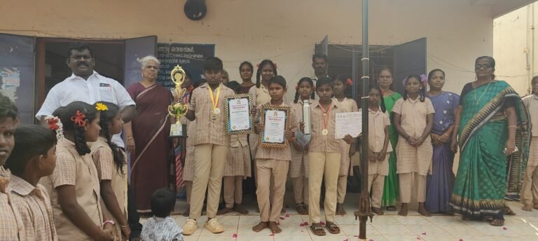 கந்தர்வக்கோட்டை ஒன்றியத்தில் மாணவர்களுக்கு பாராட்டு