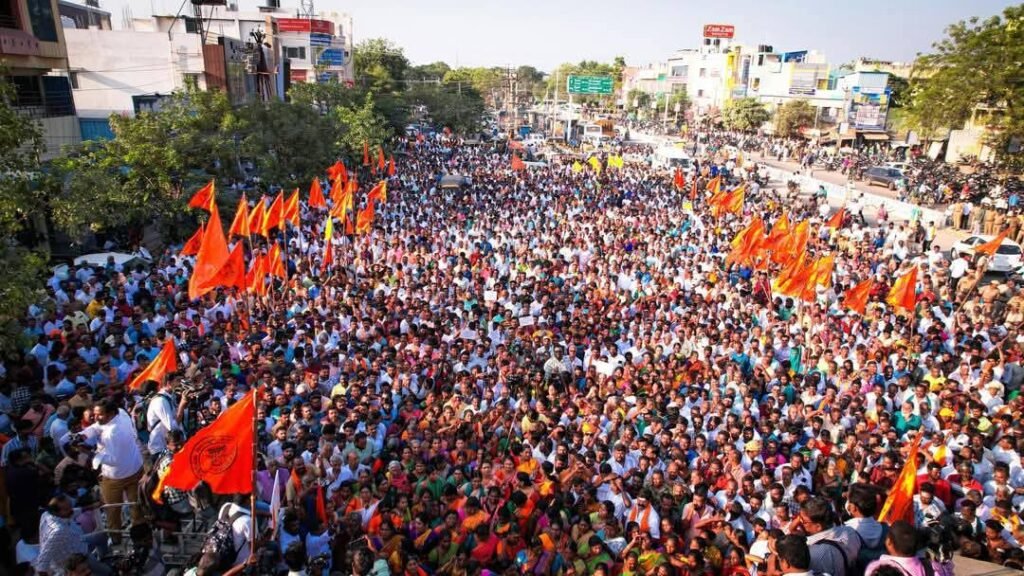 பழங்காநத்தத்தில் கூடிய பல்லாயிரக்கணக்காண முருக பக்தர்கள்.