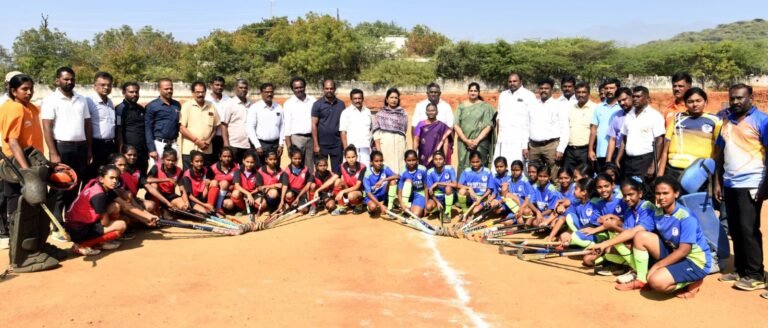 தேனியில் மாநில அளவிலான குடியரசு தின குழு விளையாட்டு போட்டி : மாவட்ட ஆட்சியர் தொடங்கி வைத்தார்.