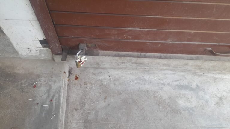 மதுரை சோழவந்தானில் தனியார் உணவகத்திற்கு அதிகாரிகள் சீல் பொதுமக்கள் வரவேற்பு.