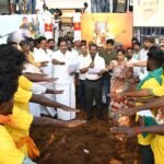 அலங்காநல்லுார் கீழக்கரை பகுதியில் ஜல்லிக்கட்டு போட்டி.