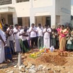 பள்ளபட்டியில் அரசு கள்ளர் நடுநிலைப்பள்ளிக்கு ஆய்வகம் கூடுதல் பள்ளி அறை கட்டிடம் கட்ட ரூபாய் 51 லட்சம் மதிப்பில் பூமி பூஜை தி.மு.க .தெற்கு ஒன்றிய செயலாளர் மணிகண்டன் தொடங்கி வைத்தார்
