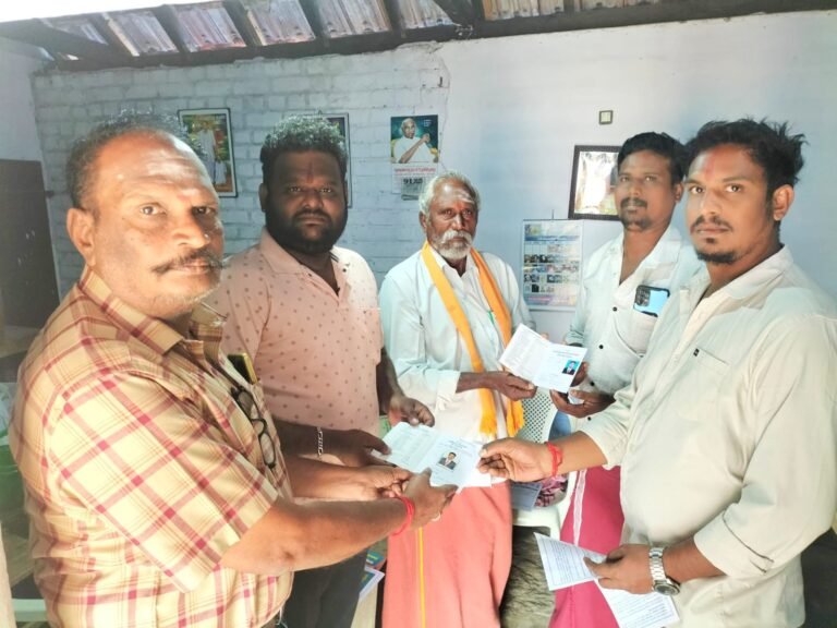 மதுரை மாவட்டம், உசிலம்பட்டி தாலுகா, பெருங்காமநல்லூர் வீர தியாகிகளுக்கு வீர வணக்கம் செலுத்த 25 வாகனங்களை செல்ல தீர்மானம்