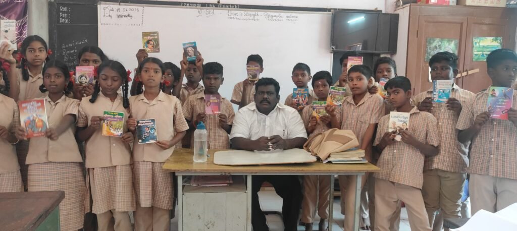 கந்தர்வக்கோட்டை அருகே உ .வே. சாமிநாதர் பிறந்தநாள் இலக்கிய மறுமலர்ச்சி தினமாக கடைபிடிக்கப்பட்டது.