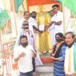 சோழவந்தானில் மாணிக்கம் தாகூர் எம்பி யை கண்டித்து காங்கிரஸ் கட்சியினர் நூதன போராட்டம்: