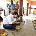 உங்களைத்தேடி உங்கள் ஊரில் திட்டத்தின் கீழ் முதலமைச்சரின் காலை உணவுத்திட்டத்தினை ஆய்வு மேற்கொண்டு மாணவர்களுடன் கலந்துரையாடி உணவருந்திய கலெக்டர்