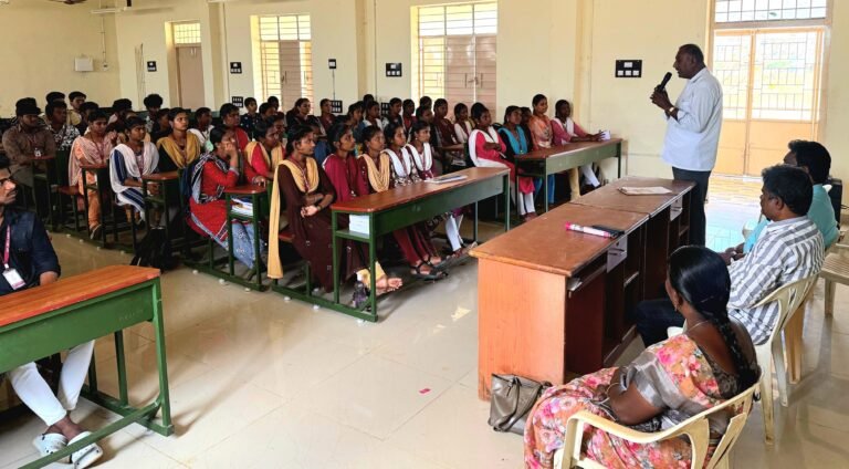 தன்னார்வ தொண்டு விழிப்புணர்வு நிகழ்ச்சி நடைபெற்றது.