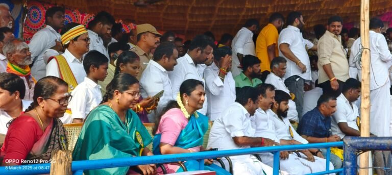 மதுரை ஜல்லிக்கட்டு.