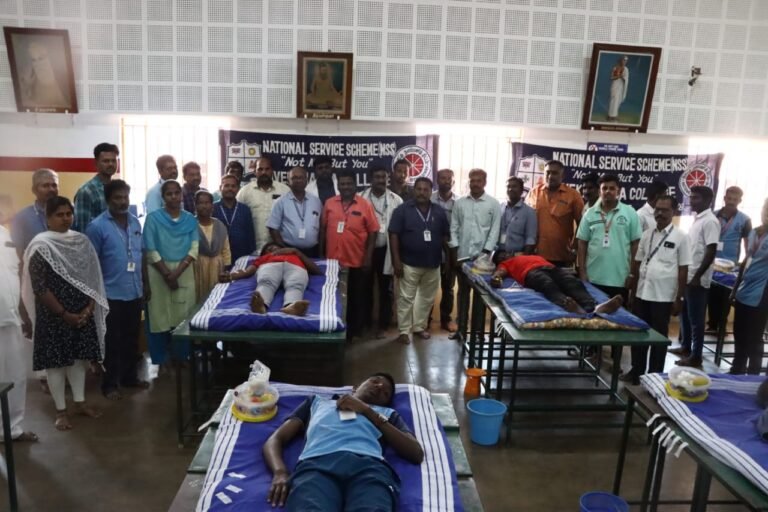 திருவேடகம், விவேகானந்த கல்லூரியில்இரத்ததான முகாம் நடைபெற்றாது.