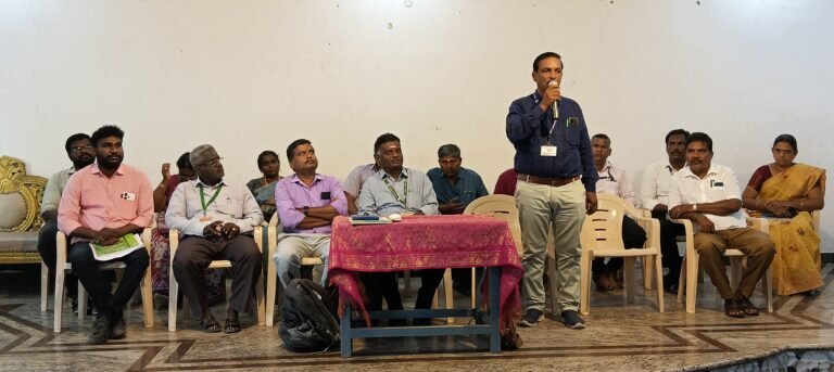 மின்வாரிய ஊழியர்கள் பாதுகாப்பு குறித்து ஆலோசனைக் கூட்டம்