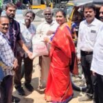 ஏழை, எளியவர்களுக்கு அரிசி, பணம் வழங்கும் விழா