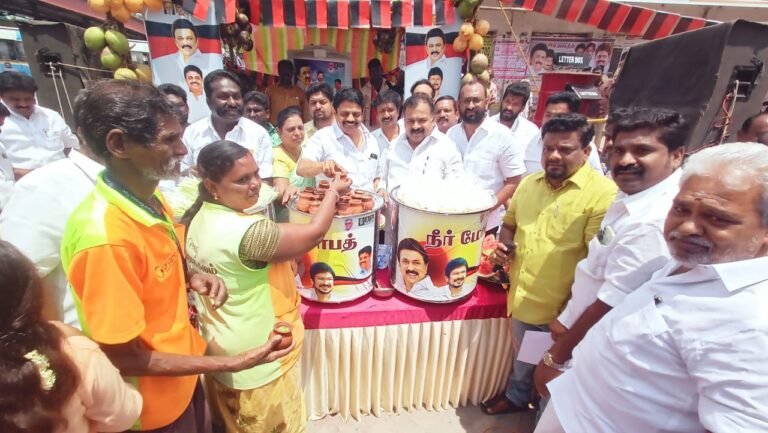 திருமங்கலம் நகரில் நீர் மோர் பந்தல் திறப்பு விழா மதுரை தெற்கு மாவட்டச் செயலாளர் மணிமாறன் விருதுநகர் எம்பி மாணிக் தாகூர் திறந்து வைத்தனர்