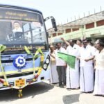 தேனி-அல்லிநகரம் நகராட்சி கர்னல் ஜான் பென்னிகுவிக் பேருந்து நிலையத்தில் தமிழ்நாடு அரசு போக்குவரத்துக் கழகம் சார்பில் புதிய 7 நகரப்பேருந்துகளை தேனி பாராளுமன்ற உறுப்பினர் தங்கதமிழ்செல்வன் கொடியசைத்து துவக்கிவைத்தார்