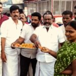 வாடிப்பட்டியில் திமுகவினர் பட்டாசு வெடித்து இனிப்பு வழங்கி கொண்டாட்டம்