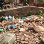 சோழவந்தான் பேரூராட்சி 6வது வார்டு பகுதியில் ஒரு வாரமாக குப்பைகள் அல்லாததால் சுகாதாரக் கேடு ஏற்படுவதாக பொதுமக்கள் அச்சம் பேரூராட்சி நிர்வாகம் நடவடிக்கை எடுக்க கோரிக்கை