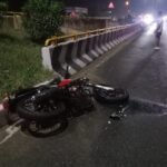 வாடிப்பட்டி அருகே மோட்டார் சைக்கிள் மீது லாரி மோதி வாலிபர் பலி 17 கிலோமீட்டர் இழுத்துச் சென்ற பரிதாபம் !