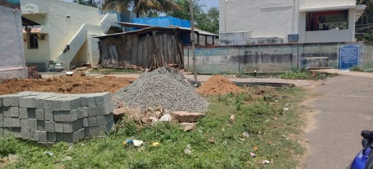 சோழவந்தான் அருகே தென்கரை புதூரில் இடுகாட்டு இடம் மற்றும் பாதையை மீட்டுத்தர பட்டியலின மக்கள் கோரிக்கை !