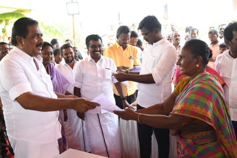 நலத்திட்ட உதவிகள்: