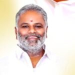 சோழவந்தான் பேருந்து நிலையத்திற்கு அனைத்து பேருந்துகளும் வந்து செல்ல ரவுண்டானா அமைக்க பேரூராட்சி கூட்டத்தில் அதிமுக ஒன்றிய செயலாளர் கோரிக்கை