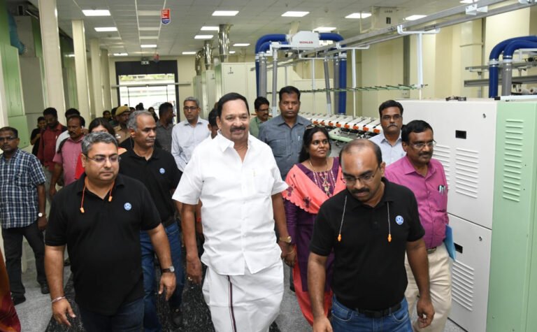 மதுரையில் கைத்தறித் துறை அமைச்சர் ஆய்வு!