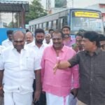 தற்காலிக பேருந்து நிலையத்தில் வசதி குறைவு பொதுமக்கள் புகாரை அடுத்து நேரில் ஆய்வு செய்த சட்டமன்ற எதிர்க்கட்சித் துணைத் தலைவர் ஆர்.பி.உதயகுமார்