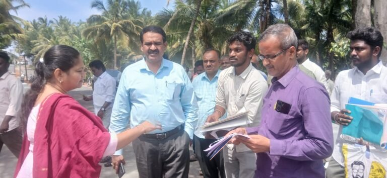 மேல்மங்கலத்தில் நடைபெற்று வரும் வளர்ச்சி பணிகளை ஊரக வளர்ச்சி துறை ஆணையர் ஆய்வு