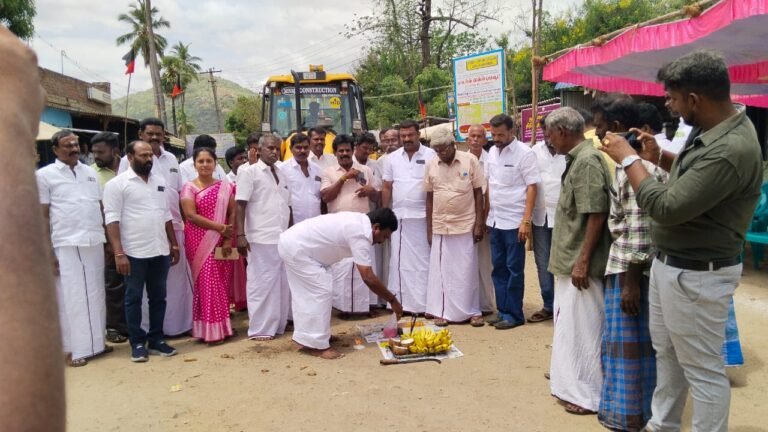 அணைப்பட்டியில் பல்வேறு போராட்டங்களுக்குப் பின்பு 60 லட்சம் மதிப்பில் சாலை பணி துவக்கம் பொதுமக்கள் மகிழ்ச்சி.