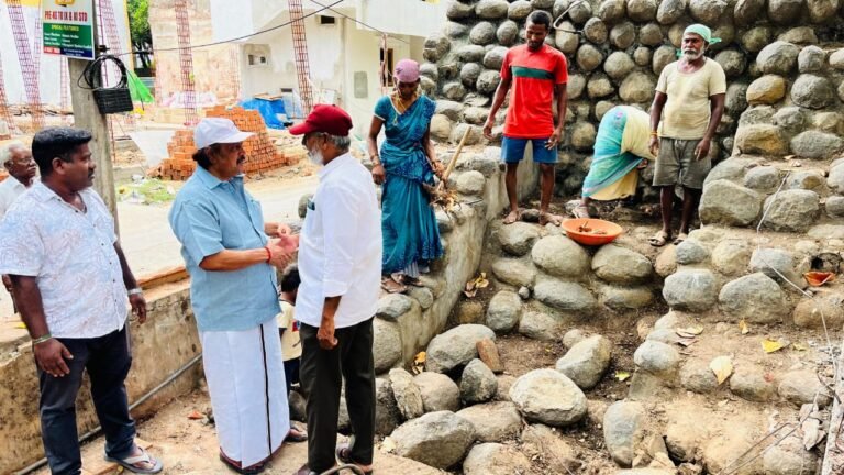 புதுச்சேரி உப்பளம் பகுதியில் நானா (எ) C.M.அஷிரப் பூங்கா பராமரிப்பு பணி நடைபெற்றது.