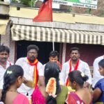 இராமநாதபுரம் த.வெ.க மேற்கு மாவட்ட செயலாளர் மன்மதன் தலைமையில் பசி எனும் பிணியைப் போக்கிட பொதுமக்களுக்கு அன்னதானம்