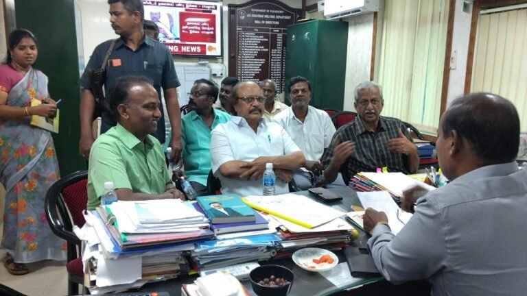 உப்பளம் தொகுதியில் இலவச மனைப்பட்டா அல்லது அடுக்குமாடி குடியிருப்புகள் வழங்கும் திட்டம்.