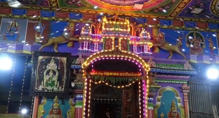 சோழவந்தான் ஜெனகை மாரியம்மன் கோவில் வைகாசி திருவிழா பக்தர்களின் நேர்ததி கடனுக்காக பத்தாயிரத்துக்கும் மேற்பட்ட காப்பு மஞ்சள் கயர்கள் கோவில் நிர்வாகம் சார்பில் ஏற்பாடு
