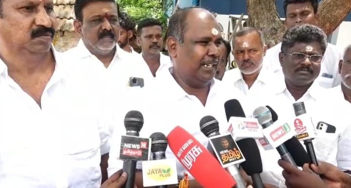 நாலாந்தர பேச்சு பேசுவதற்கு ஒரே மேடை போடுங்கள் நேருக்கு நேர் விவாதிக்க தயாரா? முதல்வர் ஸ்டாலினுக்கு முன்னாள் அமைச்சர் ஆர்பி உதயகுமார் சவால்!