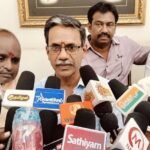 பழனியில் சிசிடிவி கேமராக்கள் அமைக்க வணிகர்சங்கதினர் நிதி அளித்து வருகின்றனர்.